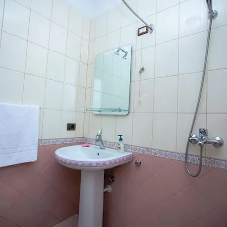 Cosy Appartement In Tirana Exterior photo