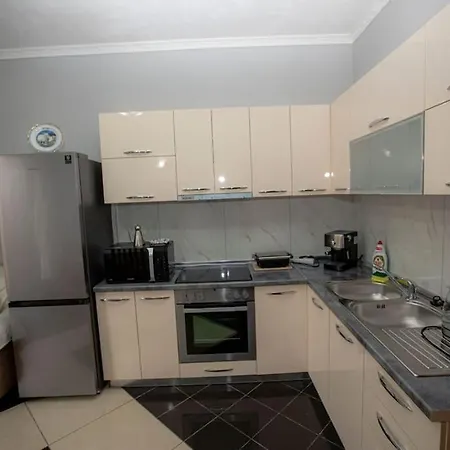 Cosy Appartement In Tirana Exterior photo